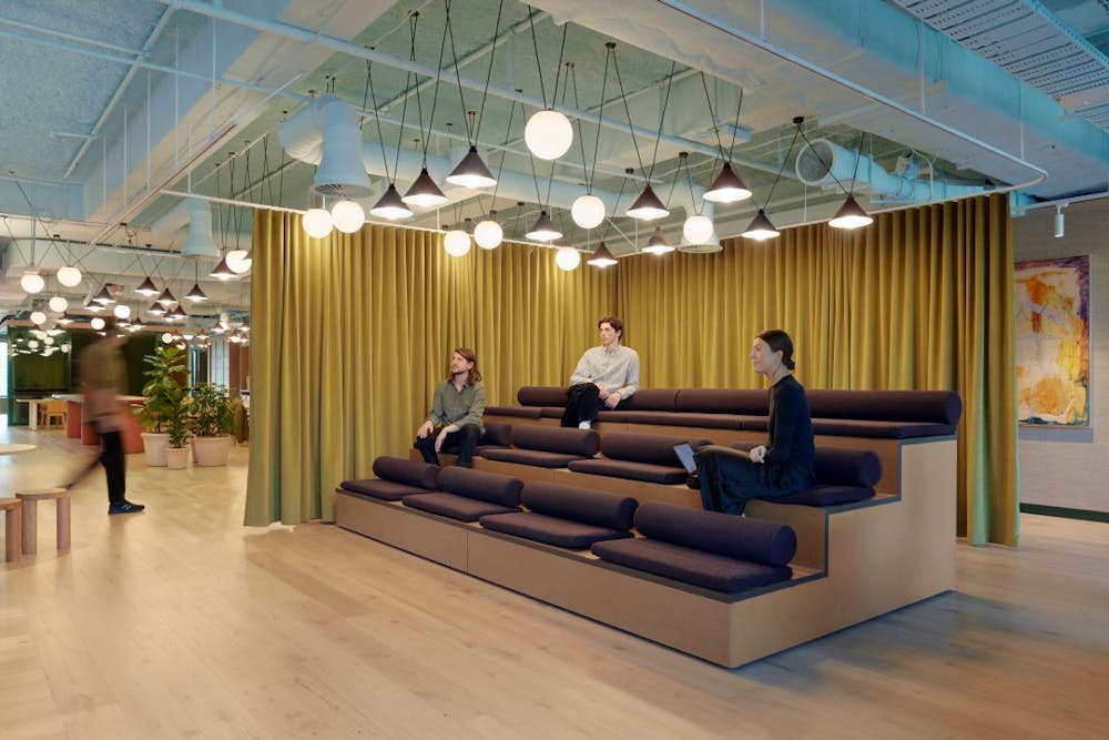 Queen and Collins Meeting Room 